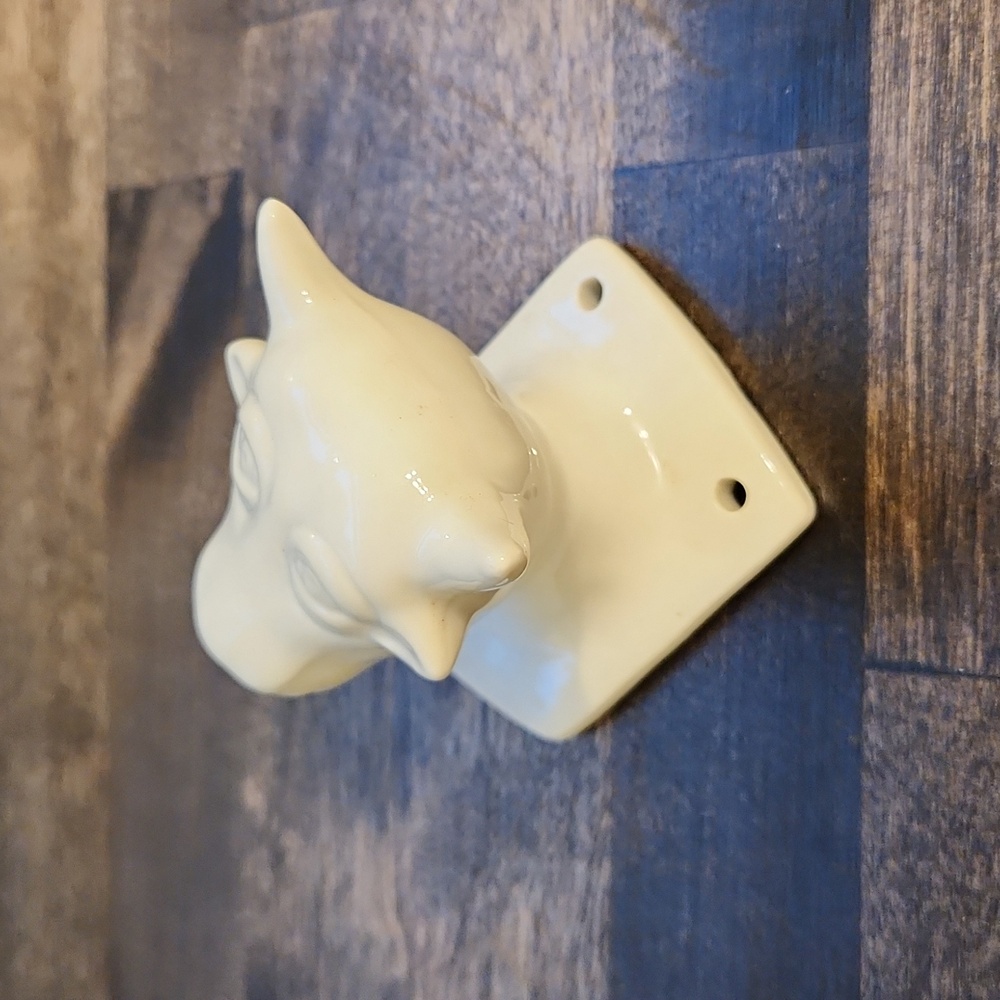 Vintage Ceramic Bull Head Wall Hook - Picture 2 of 8